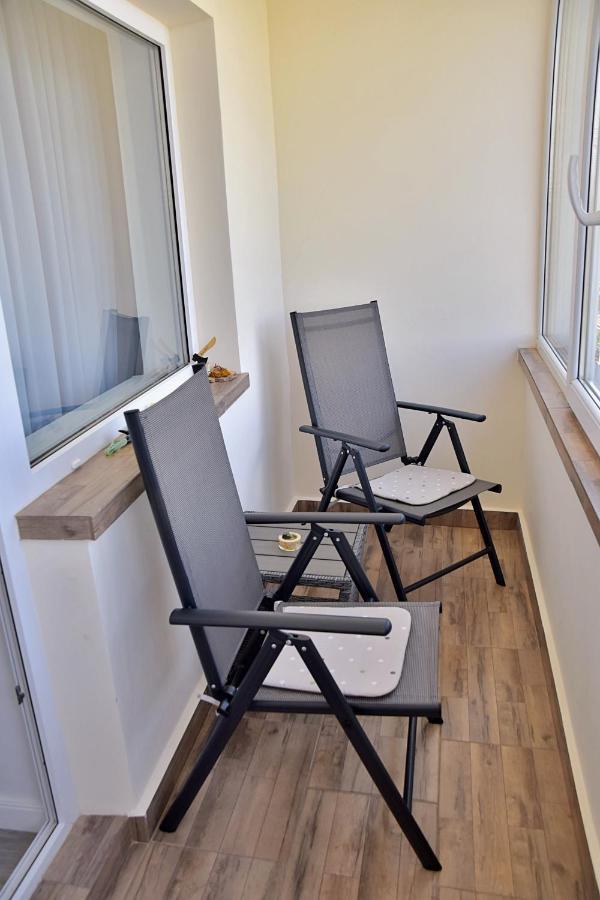 Apartament Ilev Roman Exterior photo
